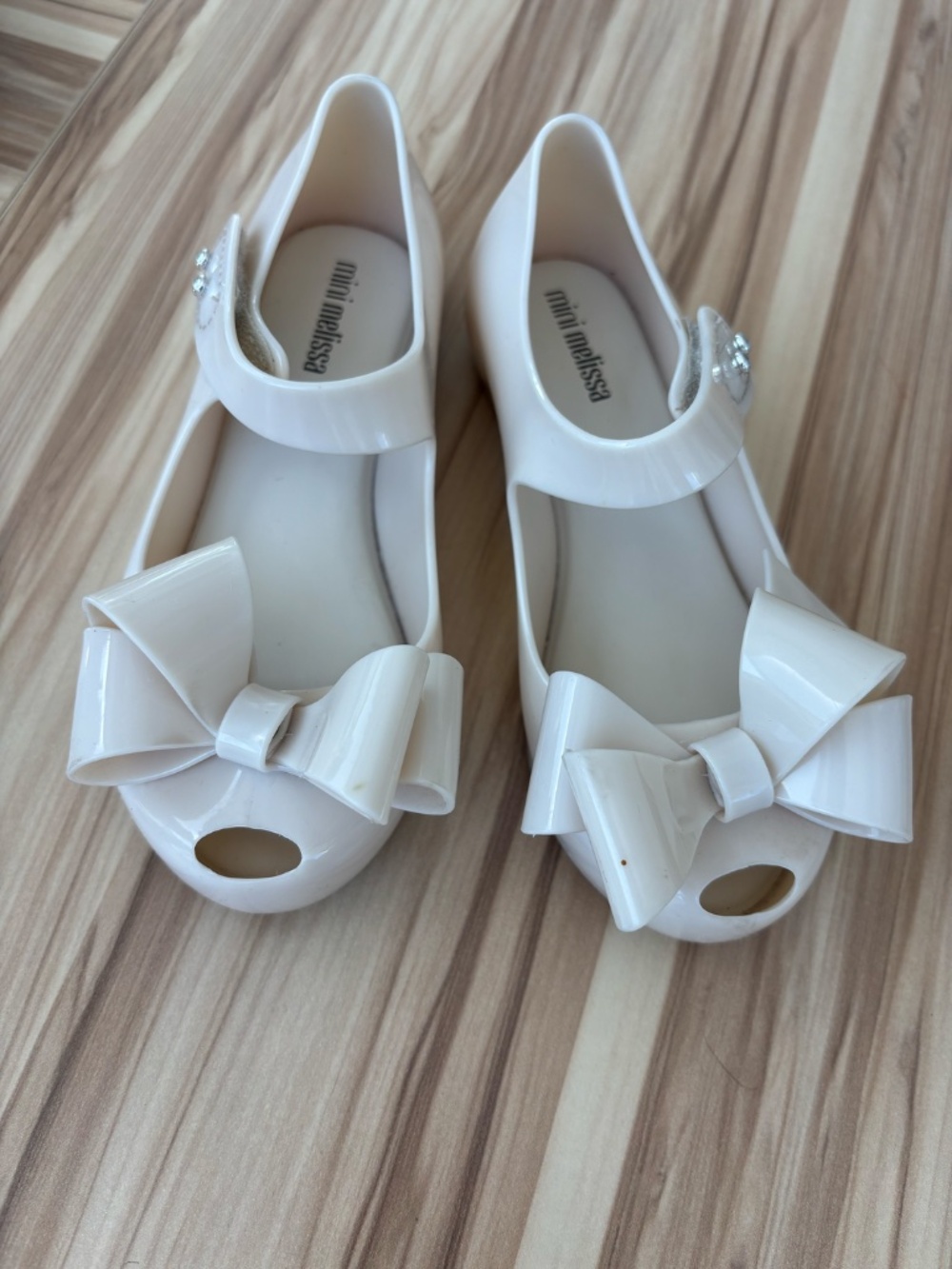 Mini Melissa Kids, Girls Ultragirl Classy Beige Size 11 shoes - Picture 4 of 7